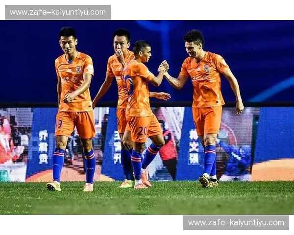 信仰之巅，荣耀之战：鲁能与辽宁的绿茵史诗